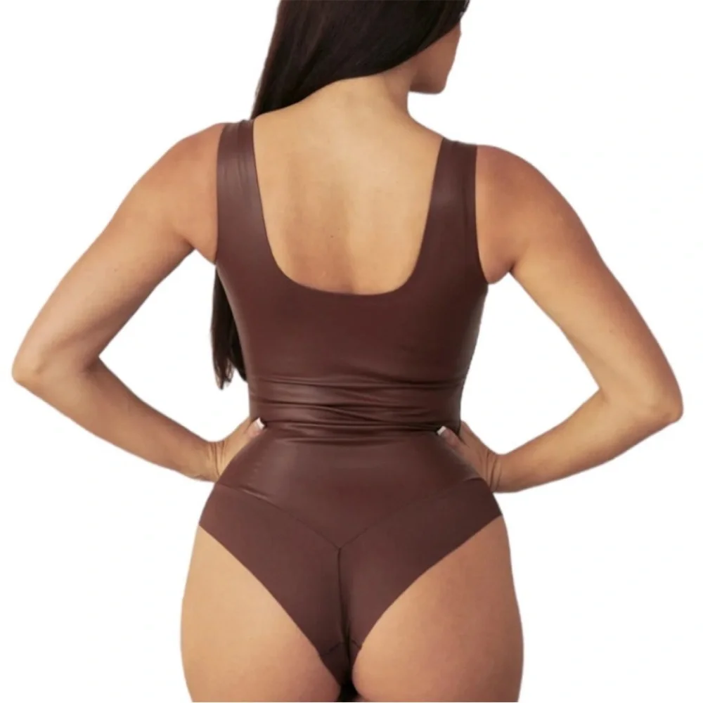 Pinsy Vegan Leather Scoop Tank Shapewear Bodysuit Seasonal Brown NWT Size Medium - Picture 2 of 14